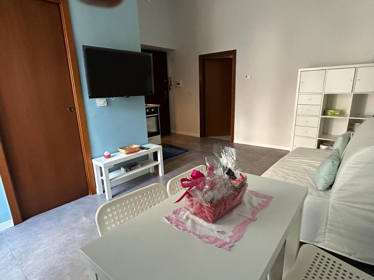 Casa Susanna - Delizioso Piano Terra, Centralissimo, Superservito, Tranquillo, Appena Fuori Ztl Parcheggio Libero Terni Extérieur photo