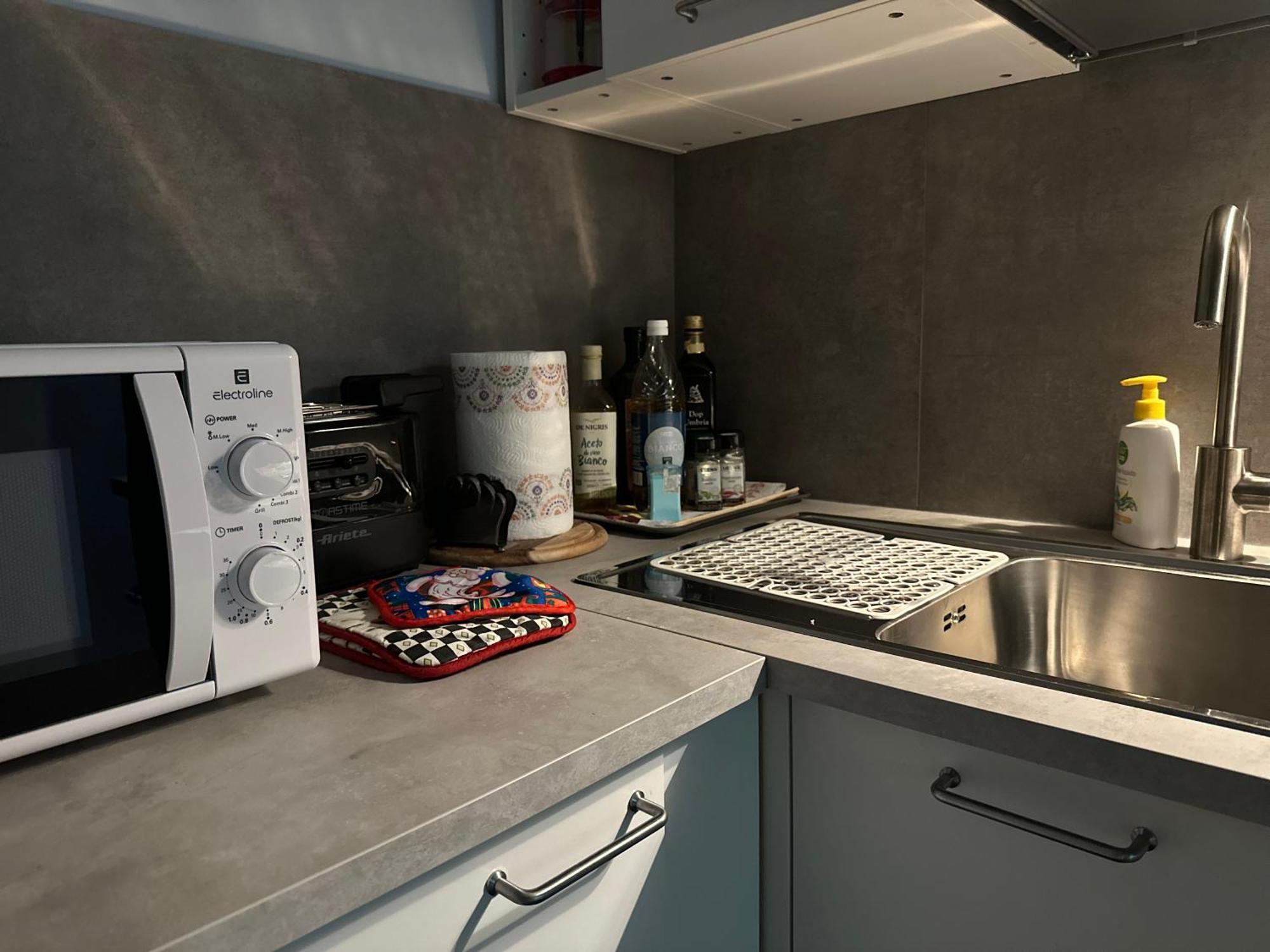Casa Susanna - Delizioso Piano Terra, Centralissimo, Superservito, Tranquillo, Appena Fuori Ztl Parcheggio Libero Terni Extérieur photo